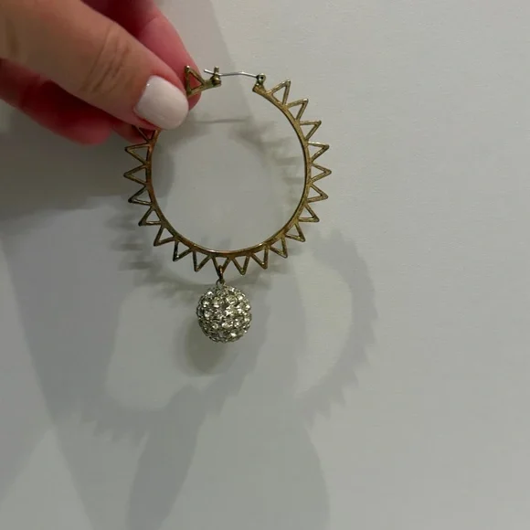 Stunning Gold and Silver Hoop Earrings - Picture 3 of 4